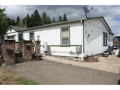 643 W Second Ave, Sutherlin, OR 97479 photo 1