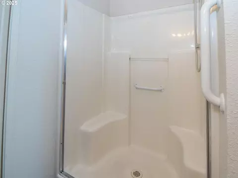 1949 SE Palmquist Rd #91, Gresham, OR 97080 photo 31