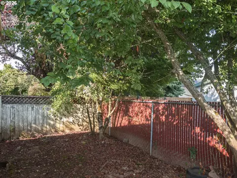 1949 SE Palmquist Rd #91, Gresham, OR 97080 photo 41