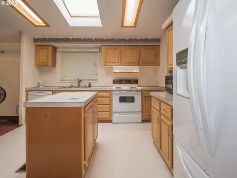1949 SE Palmquist Rd #91, Gresham, OR 97080 photo 10