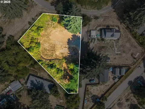 55563 SW Cherry Grove Dr, Gaston, OR 97119