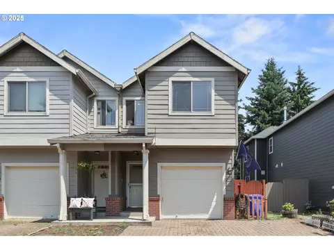 596 SE 204th Pl, Gresham, OR 97030