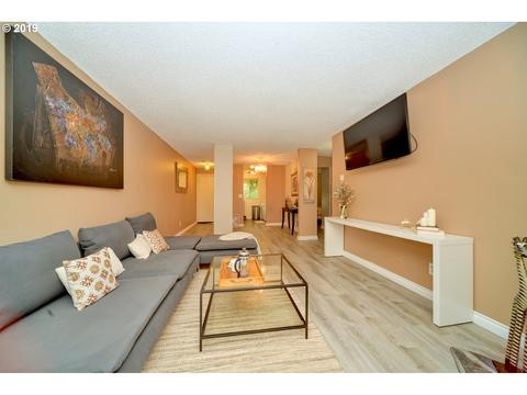 12600 NW Barnes Rd #1, Portland, OR 97229
