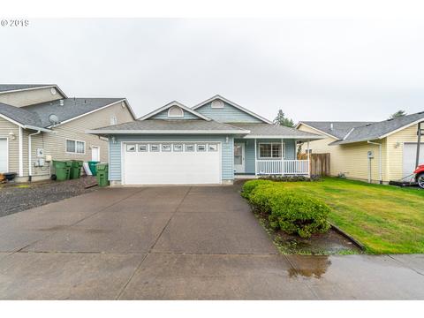 1004 E 9th St, Newberg, OR 97132 photo 1