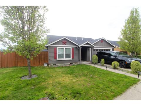 582 S 48th Pl, Springfield, OR 97478 photo 1