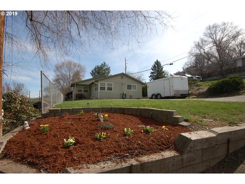 726 SW 8th St, Pendleton, OR 97801 photo 1