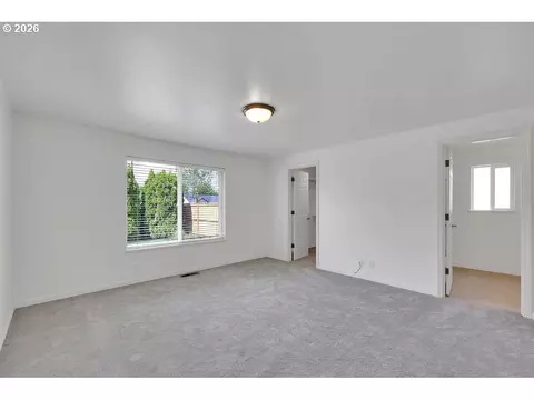 Bedroom - 6021 Firestone Dr, Eugene, OR 97402 photo 1 of 5