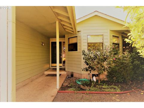 5258 Sugarpine Cir, Eugene, OR 97402 photo 1