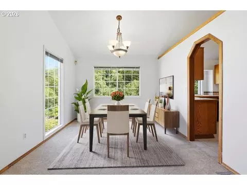 Dining - 1629 SElliott Ave, Gresham, OR 97080 photo 1 of 1