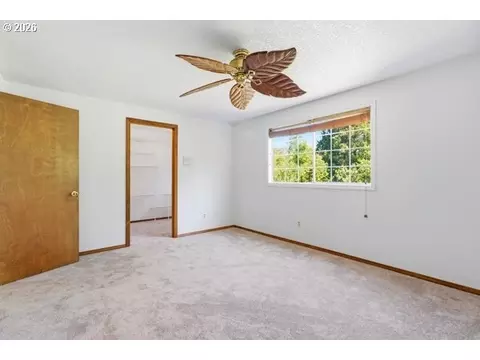 Bedroom - 1629 SElliott Ave, Gresham, OR 97080 photo 2 of 4