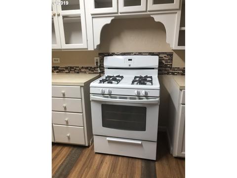 233 W Centennial Blvd, Springfield, OR 97477 photo 1