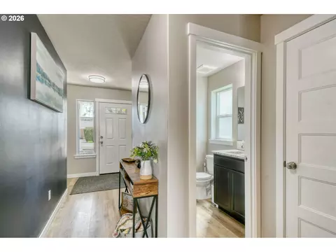 Entry Way - 233 E Jefferson St, Athena, OR 97813 photo 1 of 1