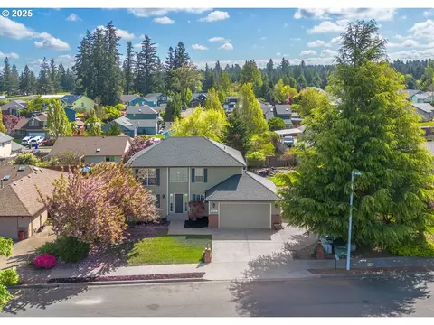20026 Augusta Dr, Oregon City, OR 97045