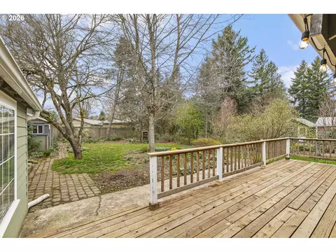 Exterior - 765 NW Angeline Ave, Gresham, OR 97030 photo 5 of 13