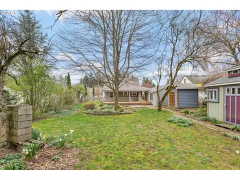 Exterior - 765 NW Angeline Ave, Gresham, OR 97030 photo 12 of 13