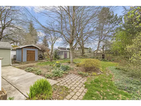 Exterior - 765 NW Angeline Ave, Gresham, OR 97030 photo 8 of 13