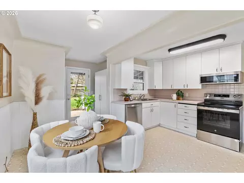 Kitchen - 765 NW Angeline Ave, Gresham, OR 97030 photo 1 of 1
