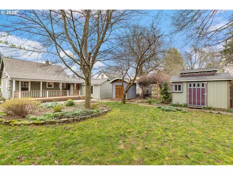 Exterior - 765 NW Angeline Ave, Gresham, OR 97030 photo 11 of 13