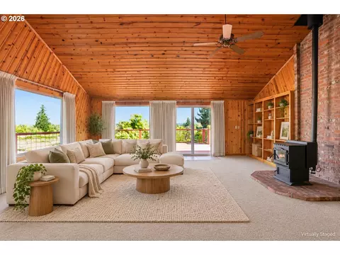Living - 8326 SE 252nd Ave, Gresham, OR 97080 photo 2 of 6