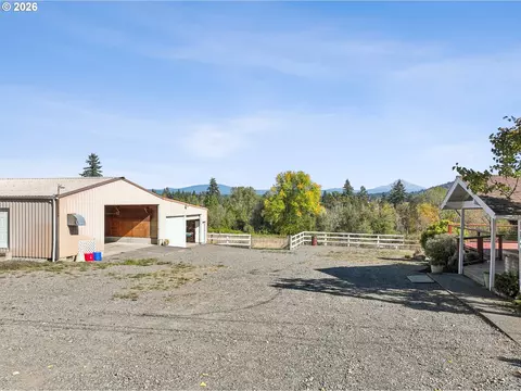 Exterior - 8326 SE 252nd Ave, Gresham, OR 97080 photo 1 of 4