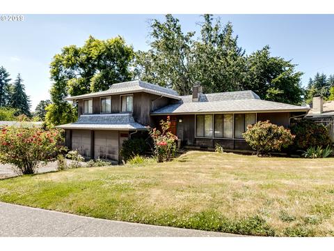 1832 Brittany St, Eugene, OR 97405 photo 1