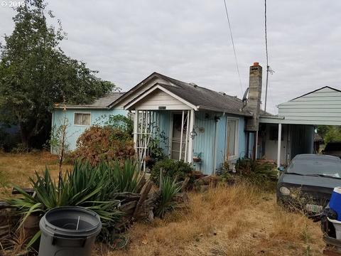 211 SE Darrell Ave, Winston, OR 97496 photo 1