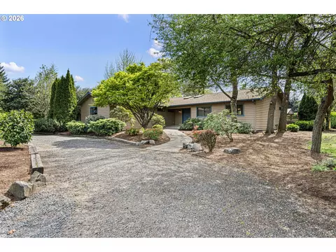 Exterior - 84 Green Ln, Eugene, OR 97404 photo 5 of 13