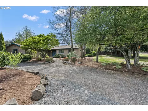 Exterior - 84 Green Ln, Eugene, OR 97404 photo 3 of 13