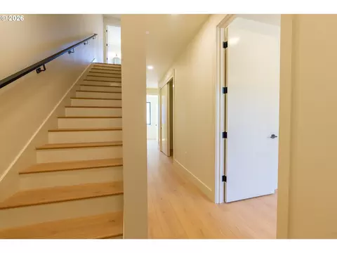 Entry Way - 814 E 22nd Ave, Eugene, OR 97405 photo 2 of 5
