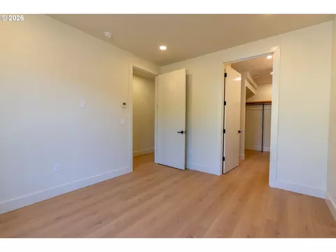 Bedroom - 814 E 22nd Ave, Eugene, OR 97405 photo 9 of 9