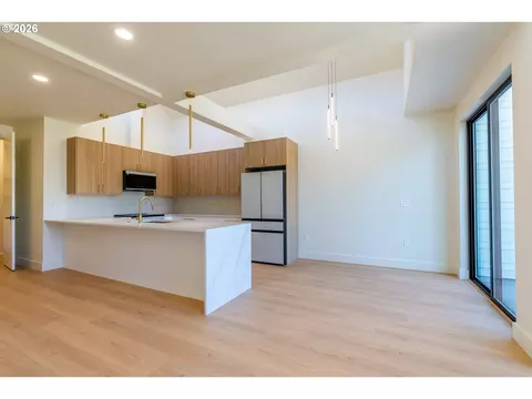Other - 814 E 22nd Ave, Eugene, OR 97405 photo 3 of 12