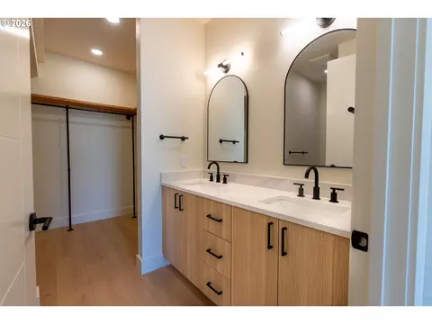 Other - 814 E 22nd Ave, Eugene, OR 97405 photo 10 of 12