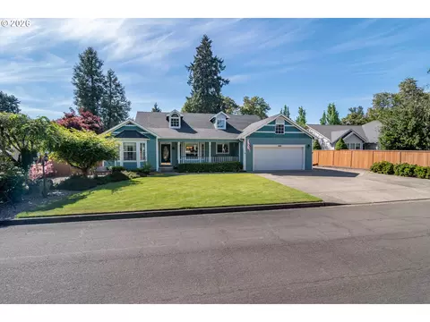 760 W Hickory St, Roseburg, OR 97471