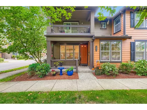 963 NE 73rd Ave, Hillsboro, OR 97124