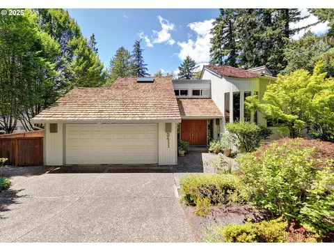 3411 SW Stonebrook Dr, Portland, OR 97239