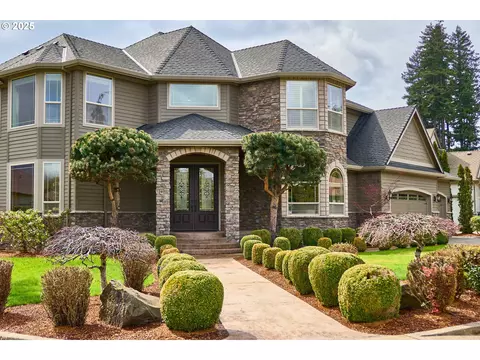 900 SE 201st Ct, Camas, WA 98607