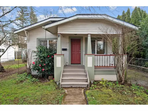 7428 SE Harold St, Portland, OR 97206