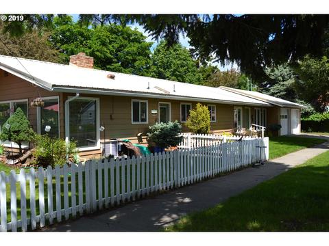 307 Grant St, Enterprise, OR 97828 photo 1
