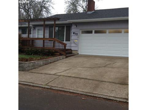 817 25th St, Springfield, OR 97477 photo 1