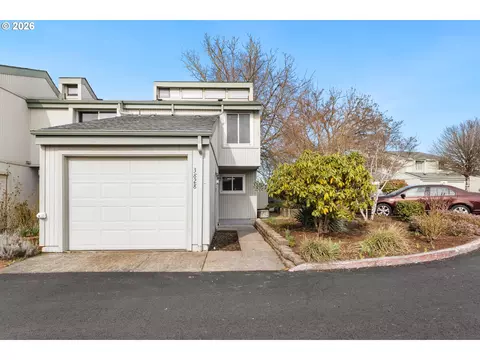 3828 Auburn Rd, Salem, OR 97301