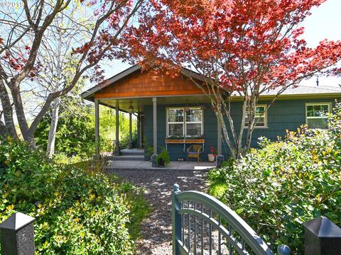 240 Irvington Dr, Eugene, OR 97404 photo 1