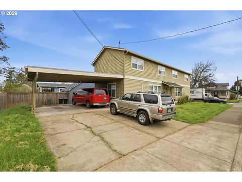 Exterior - 623 W 18th Ave, Eugene, OR 97402 photo 2 of 7