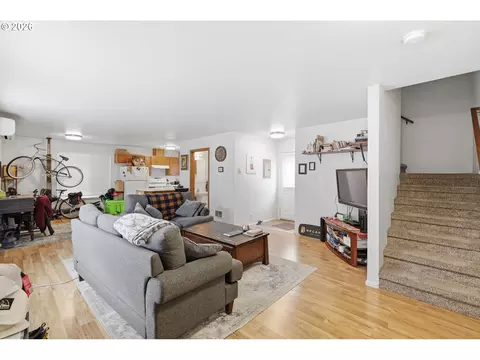 Living - 623 W 18th Ave, Eugene, OR 97402 photo 3 of 6