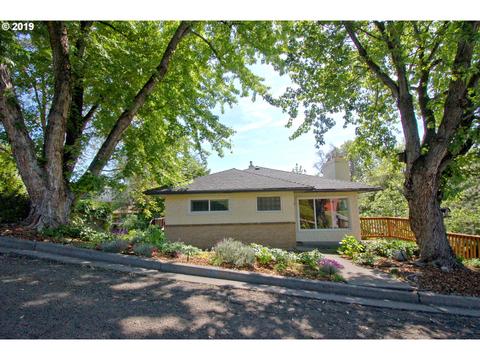 620 NW 4th St, Pendleton, OR 97801 photo 1
