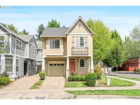 999 SE Tamango St, Hillsboro, OR 97123