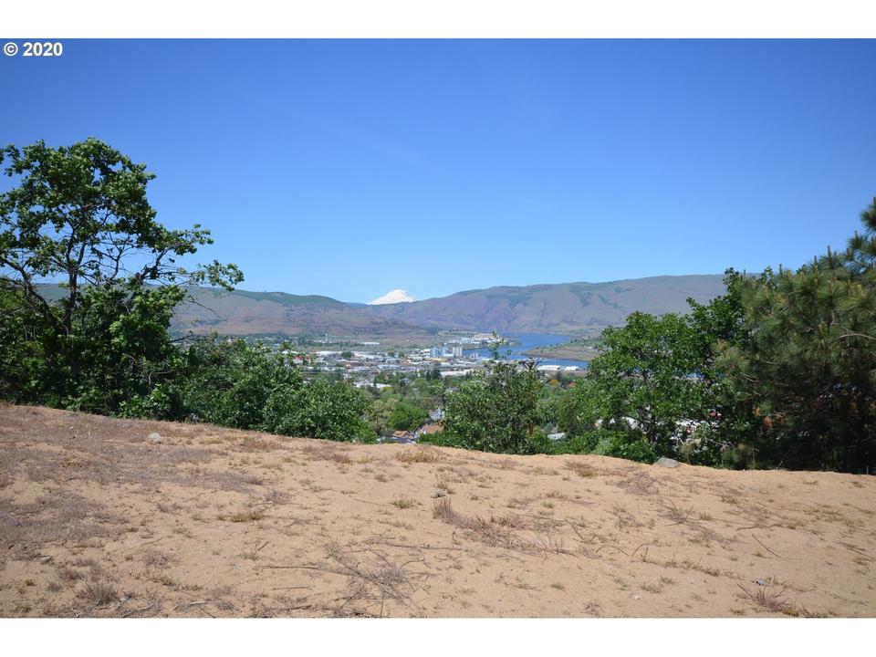 307 Scenic View Ln, The Dalles, OR 97058