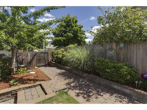 4764 SE 15th St, Gresham, OR 97080 photo 1