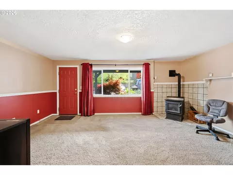 Living - 100 NE Kane Dr, Gresham, OR 97030 photo 3 of 3