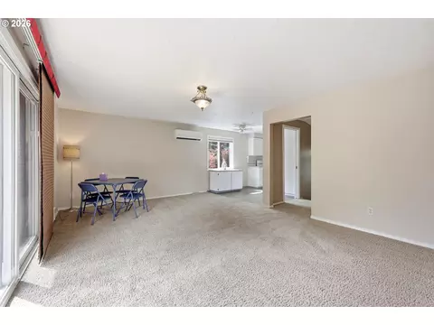 Living - 100 NE Kane Dr, Gresham, OR 97030 photo 1 of 3