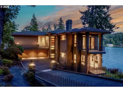 3012 Lakeview Blvd, Lake Oswego, OR 97035